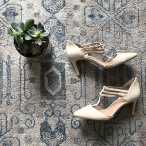 Kelly & Katie Suede Cream Heels sz 10